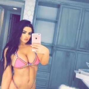 Abigail Ratchford Celebrity Nude Pic sexy 002 