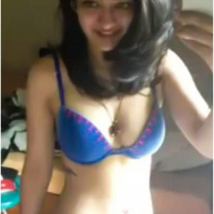 Akshara Haasan Naked Celebrity sexy 002 