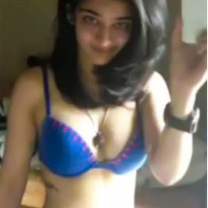 Akshara Haasan Nude Celeb Pic sexy 005 