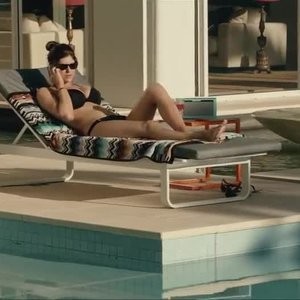 Alexandra Daddario sexy pics - Celeb Nudes