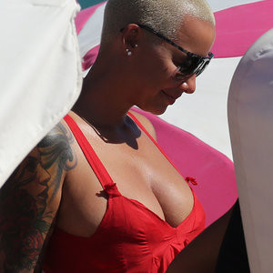 Amber Rose Naked Celebrity Pic sexy 036 