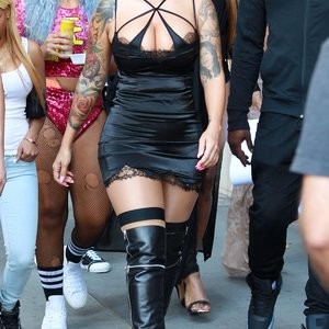 Amber Rose cleavage photos - Celeb Nudes