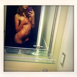 Analeigh Tipton – Leaked nude Selfies - Celeb Nudes