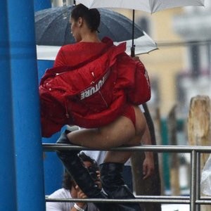 Bella Hadid Celebrity Nude Pic sexy 011 