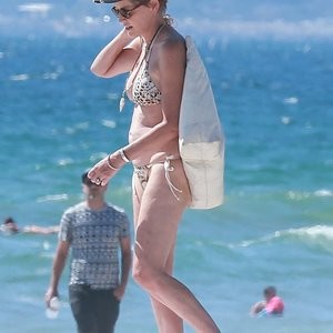Sharon Stone Celeb Nude sexy 005 