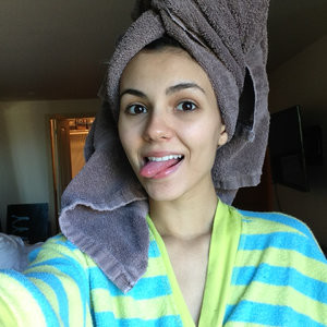 Victoria Justice Famous Nude sexy 004 