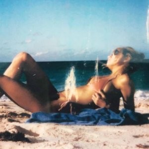 Charlotte McKinney Newest Celebrity Nude sexy 004 