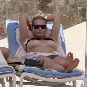 Chelsea Handler Topless Photos - Celeb Nudes