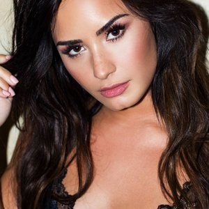 Demi Lovato Celebs Naked sexy 003 