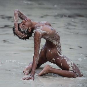 Ebonee Davis Newest Celebrity Nude sexy 002 