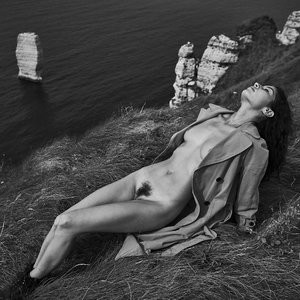 Emilie Payet Celebs Naked sexy 011 