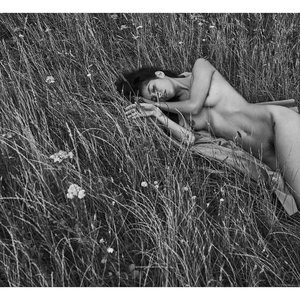 Emilie Payet Nude Celeb sexy 014 