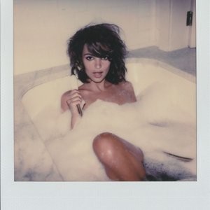 Emily Ratajkowski Naked Celebrity Pic sexy 012 