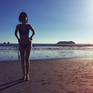 Erin Sanders Newest Celebrity Nude sexy 002 