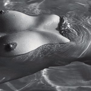 Genevieve Morton Hot Naked Celeb sexy 003 