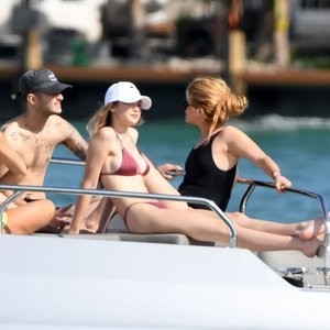 Gigi Hadid Newest Celebrity Nude sexy 002 