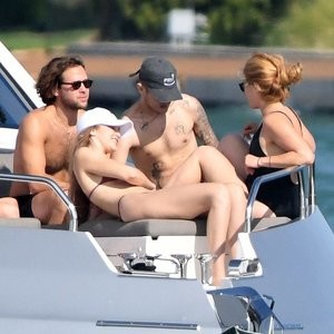 Gigi Hadid Free Nude Celeb sexy 039 