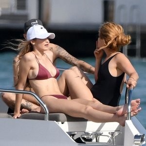 Gigi Hadid Best Celebrity Nude sexy 065 