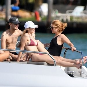 Gigi Hadid Celebrity Leaked Nude Photo sexy 067 