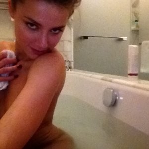 Amber Heard Celeb Nude sexy 043 