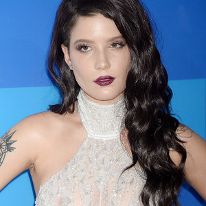 Halsey Naked celebrity picture sexy 005 