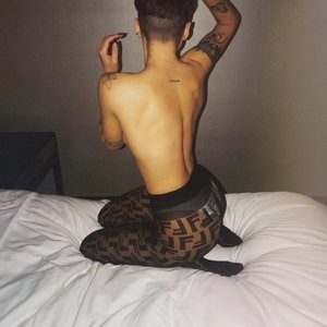 Halsey Famous Nude sexy 001 