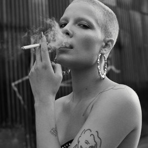 Halsey Famous Nude sexy 008 