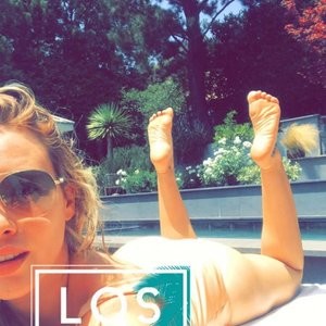 Hilary Duff Celebrity Leaked Nude Photo sexy 001 