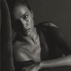 Irina Shayk Best Celebrity Nude sexy 007 