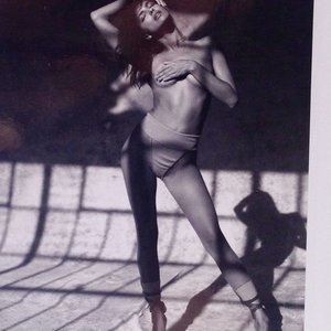 Irina Shayk Celebrity Leaked Nude Photo sexy 002 