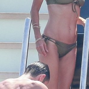 Jennifer Connelly Nude Celeb Pic sexy 010 