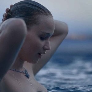 Jennifer Lawrence Real Celebrity Nude sexy 017 
