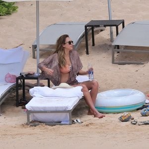 Jessica Alba Celebrity Leaked Nude Photo sexy 014 