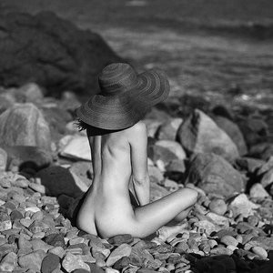 Kaili Thorne Hot Naked Celeb sexy 004 