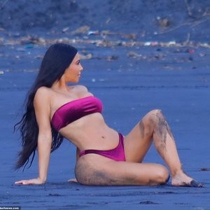 Kim Kardashian Nude Celeb Pic sexy 014 