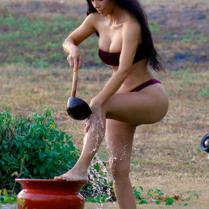 Kim Kardashian Naked Celebrity Pic sexy 005 