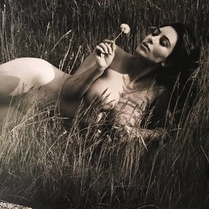 Kim Kardashian Hot Naked Celeb sexy 003 