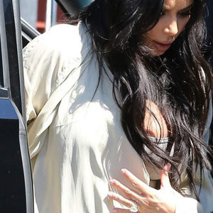 Kim Kardashian nipslip pics - Celeb Nudes