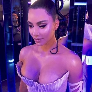 Kim Kardashian Sexy – Celeb Nudes