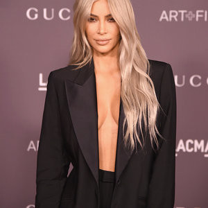 Kim Kardashian Naked Celebrity sexy 003 