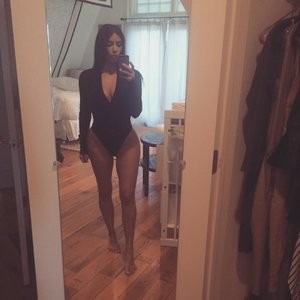 Kim Kardashian Naked Celebrity Pic sexy 002 