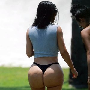 Kim Kardashian Naked Celebrity sexy 028 