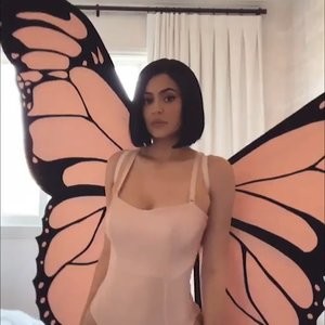 Kylie Jenner Sexy – Celeb Nudes