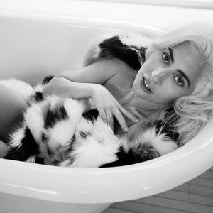 Lady Gaga Free Nude Celeb sexy 002 