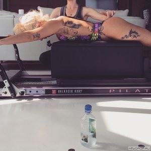 Lady Gaga Nude Celeb sexy 002 