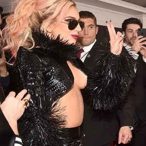 Lady Gaga Naked Celebrity sexy 003 