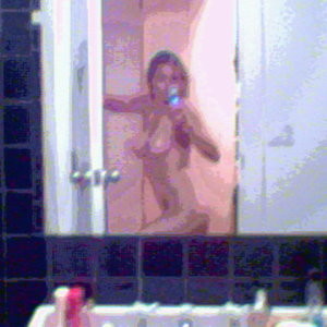 Leelee Sobieski Hot Naked Celeb sexy 002 