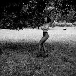 Leila Lowfire Free nude Celebrity sexy 045 