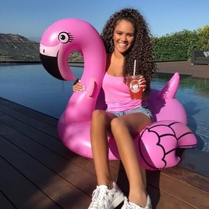 Madison Pettis Naked celebrity picture sexy 013 