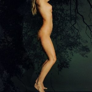 Marisa Papen Nude Celeb Pic sexy 001 